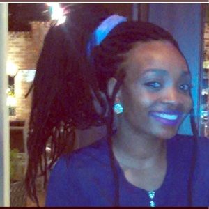 Meet your Posher, Ronielle